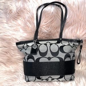 COACH C SIGNATURE SMALL TOTE